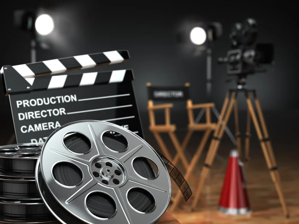 Projetor cinema em casa: Quais as vantagens? 4 Depositphotos 56412491 S