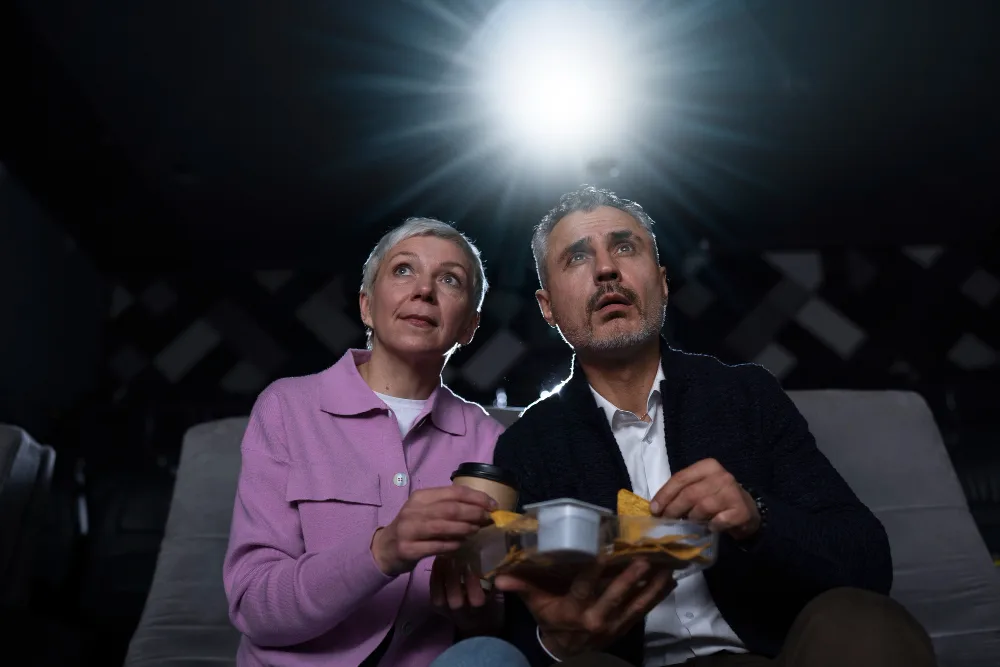 Projetor cinema em casa: Quais as vantagens? 1 Projetor cinema em casa